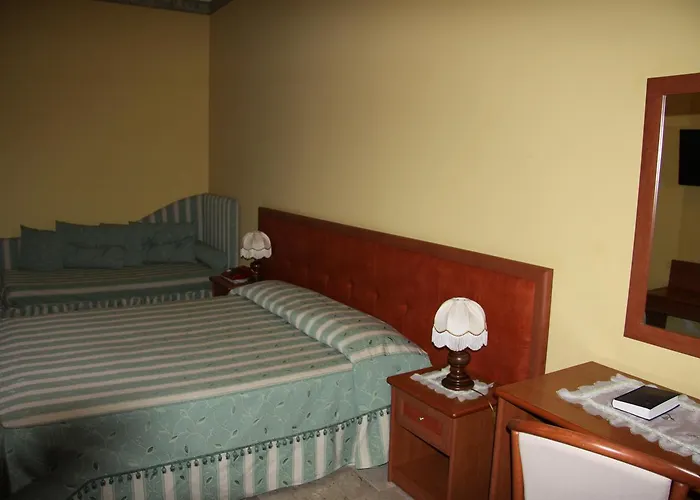 Ristorante Thomas מלון Torregrotta